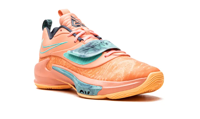 Nike Basketball Zoom Freak 3 'Crimson Bliss'